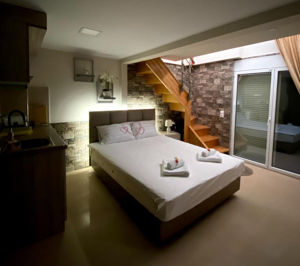 Apartment Radosevic Olympiaki Akti Bagian luar foto