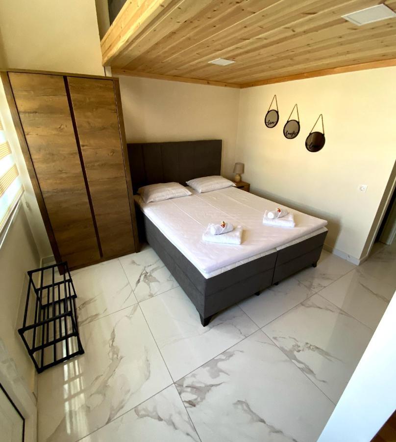Apartment Radosevic Olympiaki Akti Bagian luar foto